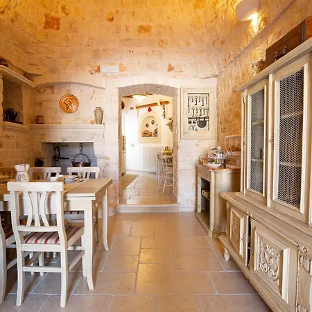 Trullo Arteanima * Locorotondo